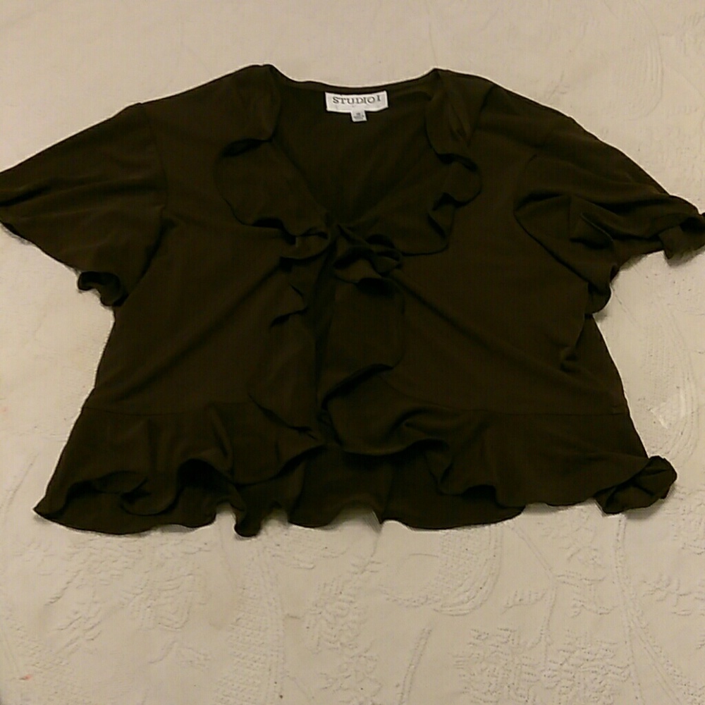Studio 1 top